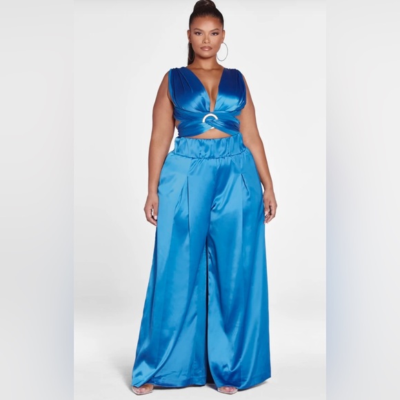 Blue Satin Matching Set - Picture 3 of 12